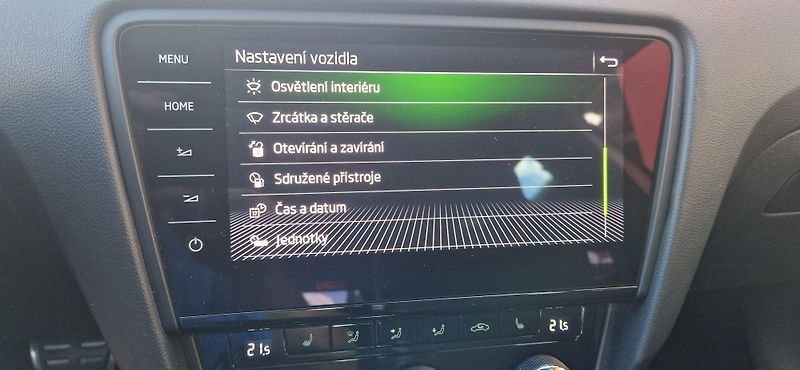 Škoda Octavia (2018) 2.0 TSI DSG RS - fotka 33 z 47