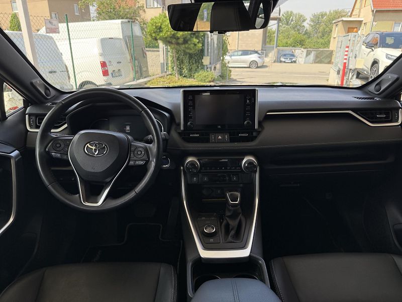 Toyota RAV4 2,5 Hybrid Black Edition JBL  - fotka 9 z 10