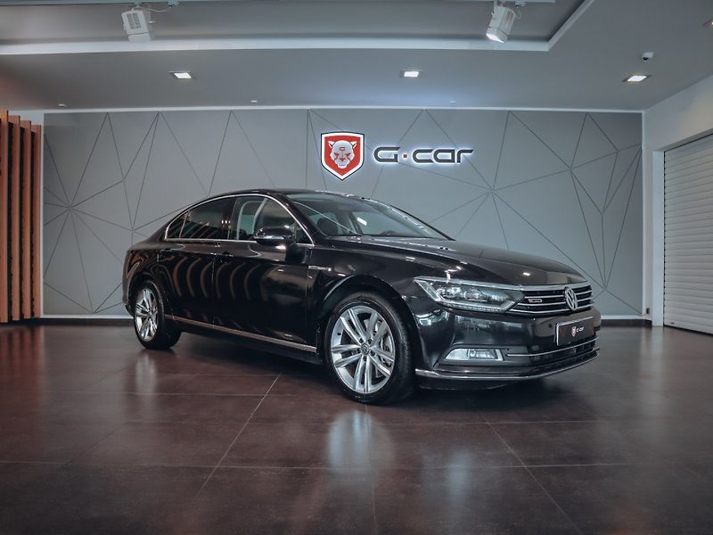 Volkswagen Passat 2.0TDI Highline 4M 176kW - fotka 1 z 29