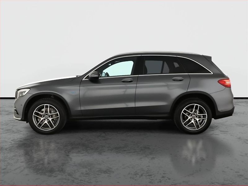 Mercedes-Benz GLC (2017) 350 e 4MATIC - fotka 3 z 20