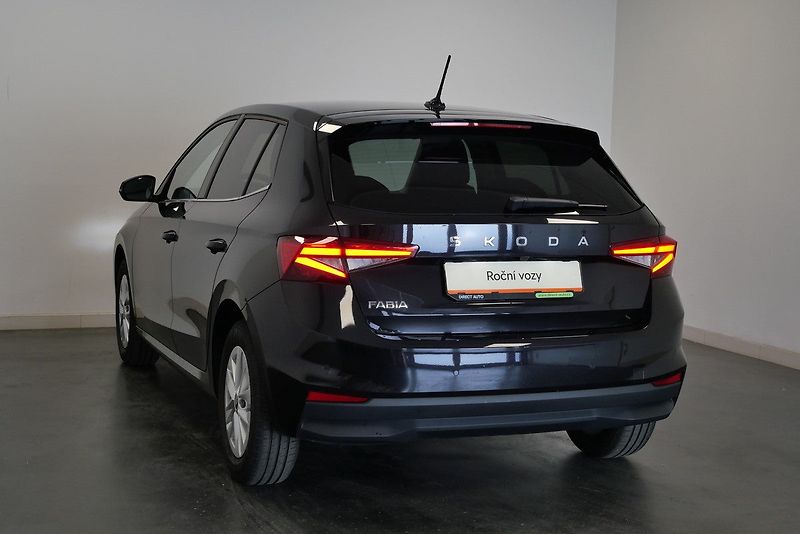 Škoda Fabia - fotka 7 z 25