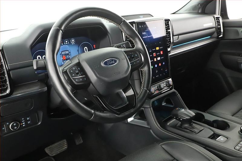 Ford Ranger (2025) 3.0 EcoBlue e-4WD, PLATINUM - fotka 11 z 20