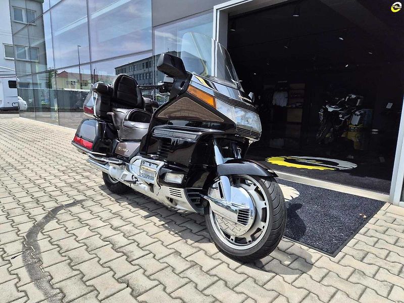 Honda GL 1500 Gold Wing SE (1993) - fotka 2 z 24