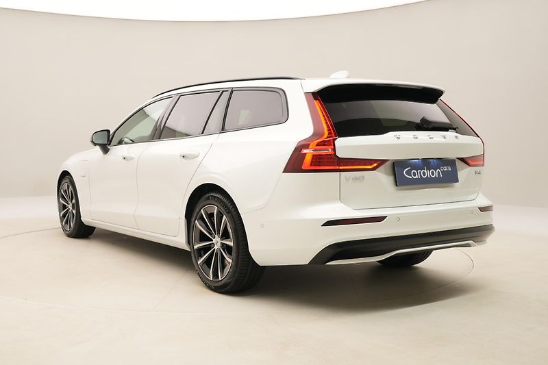 Volvo V60 (2026) T6 AWD Plug-in DARK PLUS - fotka 8 z 64