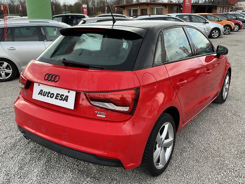 Audi A1 (2016) 1.0 TFSi, Navi, výhřev sed - fotka 4 z 16