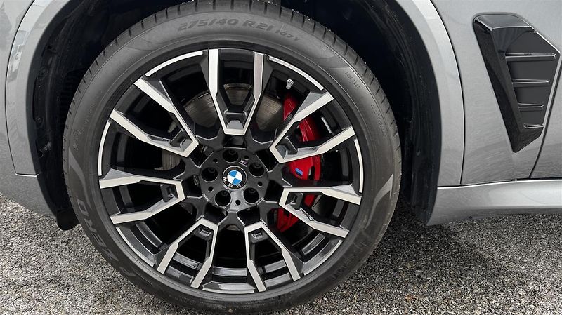 BMW X5 xDrive30d - fotka 4 z 12