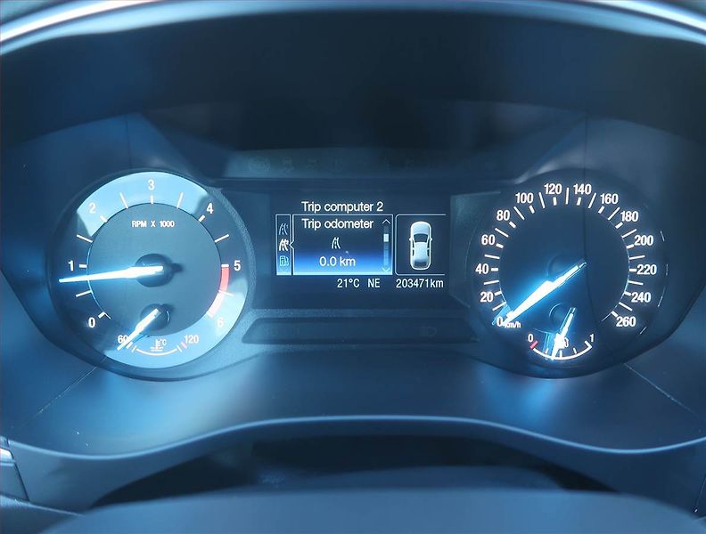 Ford Mondeo (2018) Titanium 2.0 TDCI, Navi - fotka 11 z 17