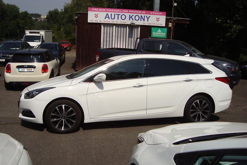 Hyundai i40 (2017) 1.7 CRDi 16V, AUT - fotka 4 z 62