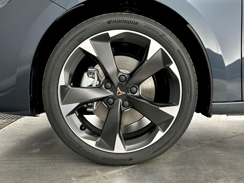 Cupra Leon (2026) ST 2.0 TSI 150kW 4x4 DSG - fotka 32 z 32