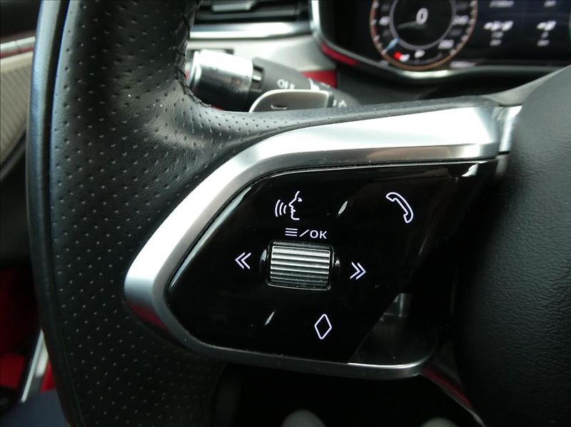 Jaguar F-Pace 2,0 P400e PHEV HSE,1Maj,ČR DPH - fotka 25 z 44