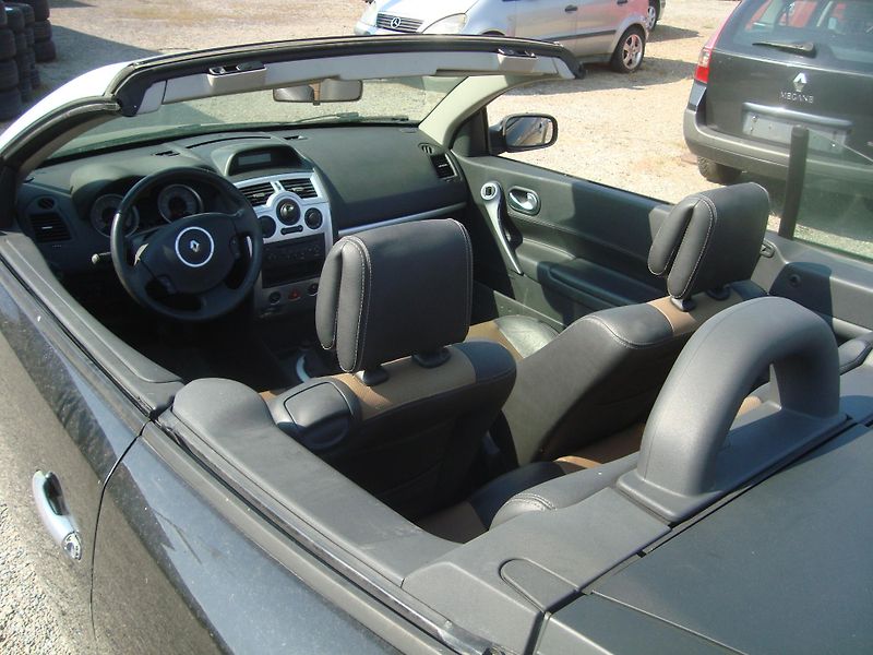 Renault Mégane (2007) 1,6 cabrio - fotka 12 z 14