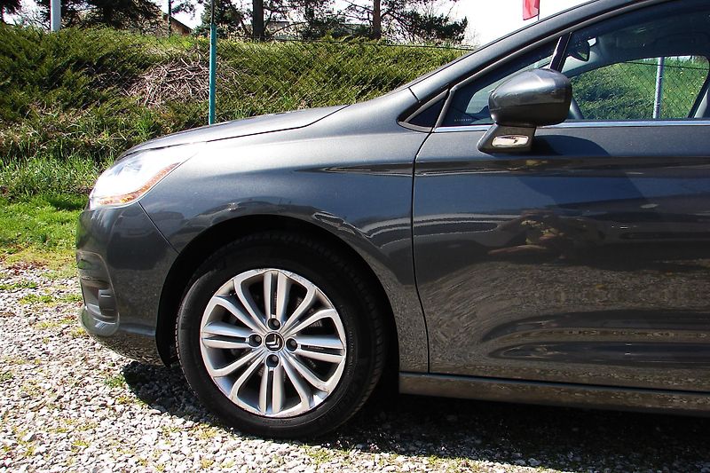 Citroën C4 II. 1.6 VTi 120PS NAVI-ZADÁN!  - fotka 32 z 34