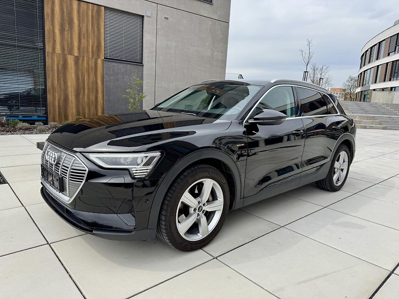 Audi e-tron (2022) 50 QUATTRO BUSSINES 1 Majitel - fotka 32 z 53