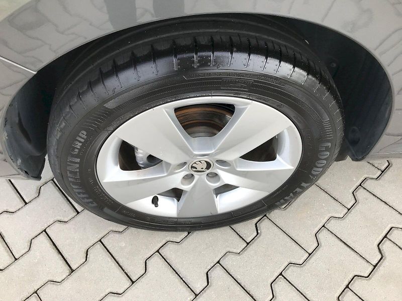 Škoda Scala (2022) STY TS 81/1.0 M6F - fotka 12 z 27
