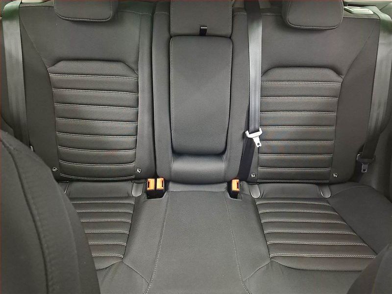 Ford Mondeo (2020) 2.0 EcoBlue, Navi, Tempomat - fotka 10 z 21