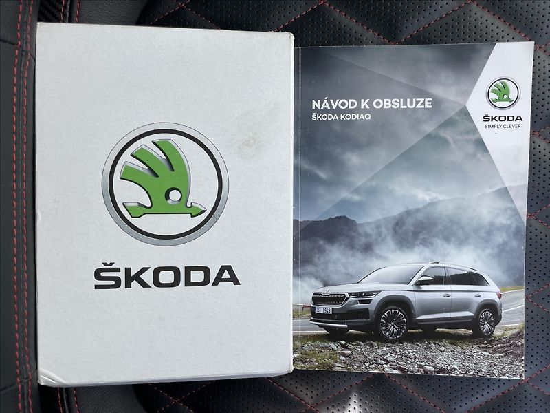 Škoda Kodiaq 2,0 TSI 4x4 DSG RS DCC+ACC+TZ - fotka 21 z 26