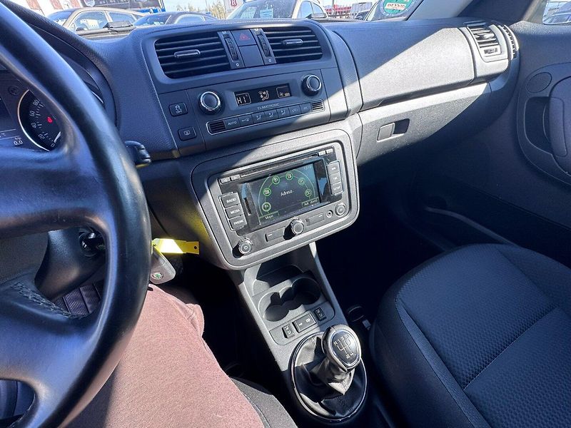 Škoda Roomster (2011) 1,2 TSI 77 KW KILOMETRY TAŽNÉ - fotka 30 z 50