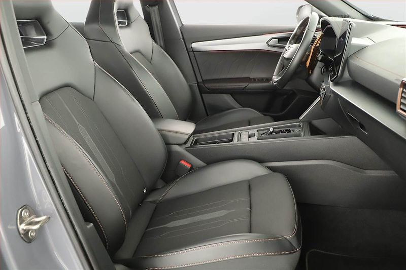 Cupra Formentor (2020) 2.0 TSI VZ 4Drive - fotka 7 z 24