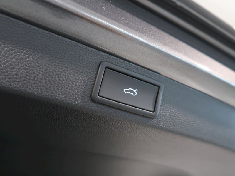 Škoda Karoq (2026) SPORTLINE 2.0TDI 110KW 4X4 DSG - fotka 33 z 35