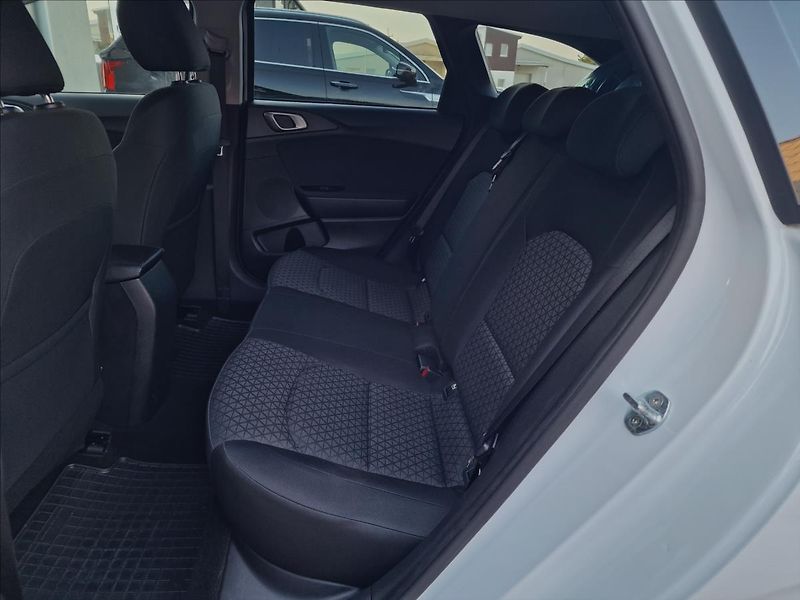 Kia Ceed 1.0 T-GDI 88kW Spin SW,1.Maj. - fotka 17 z 50