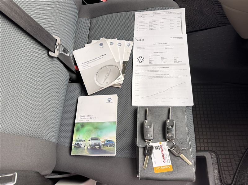 Volkswagen Transporter 2,0 TDI DSG LONG DPH 1.maj. ČR - fotka 49 z 50