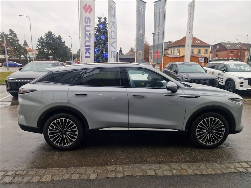 Omoda 9 PHEV (2025) SHS PREMIUM - fotka 4 z 15