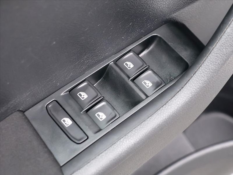 Škoda Fabia 1.0 TSI 70kW Style CZ - fotka 15 z 38