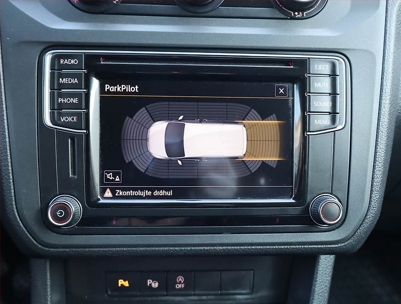 Volkswagen Caddy (2016) Maxi 2.0 TDI, 7Míst - fotka 13 z 18