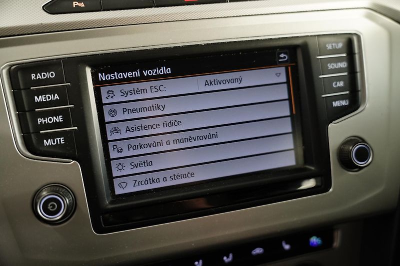 Volkswagen Passat - fotka 19 z 23