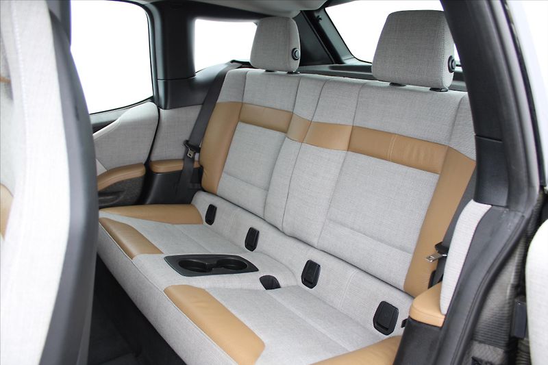BMW i3 60aH 125kW NAVI LED ČR - fotka 11 z 25