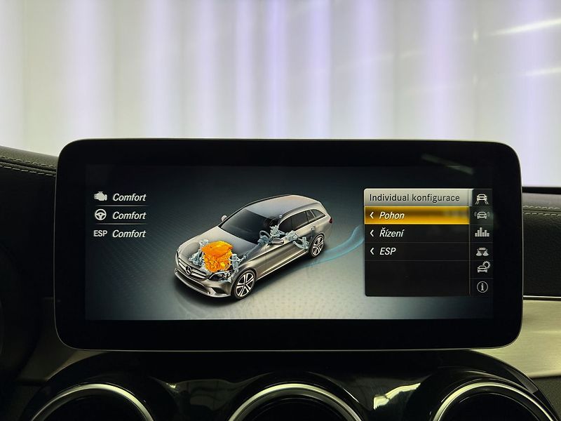 Mercedes-Benz Třídy C 300d AMG, WEBASTO, BURMESTER, - fotka 19 z 25