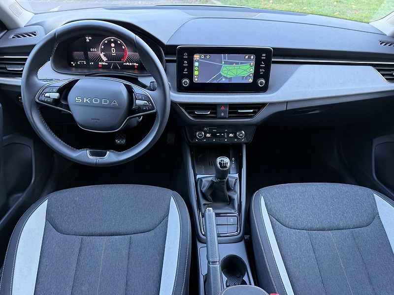 Škoda Scala (2025) 1.0TSi 85 Top Selection - fotka 7 z 16