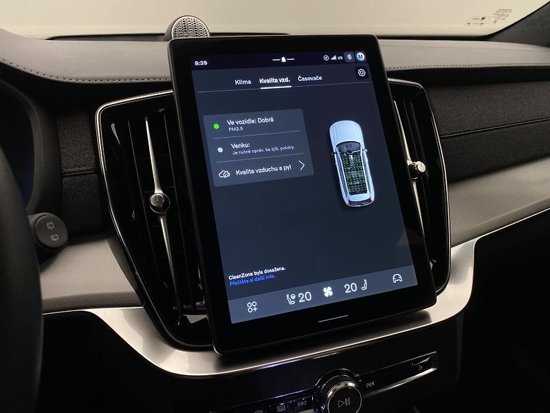 Volvo XC90 T8 RECHARGE BLACK EDITION 7m - fotka 48 z 72