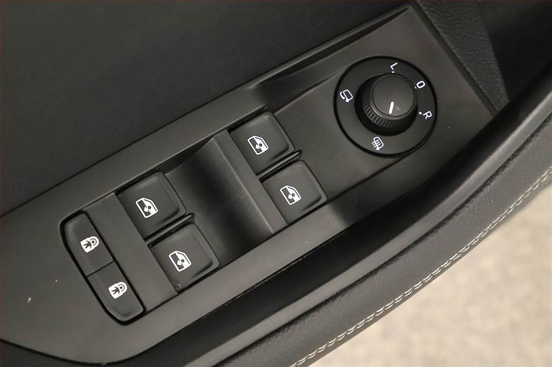 Škoda Superb (2022) Style 2.0 TDI - fotka 9 z 20