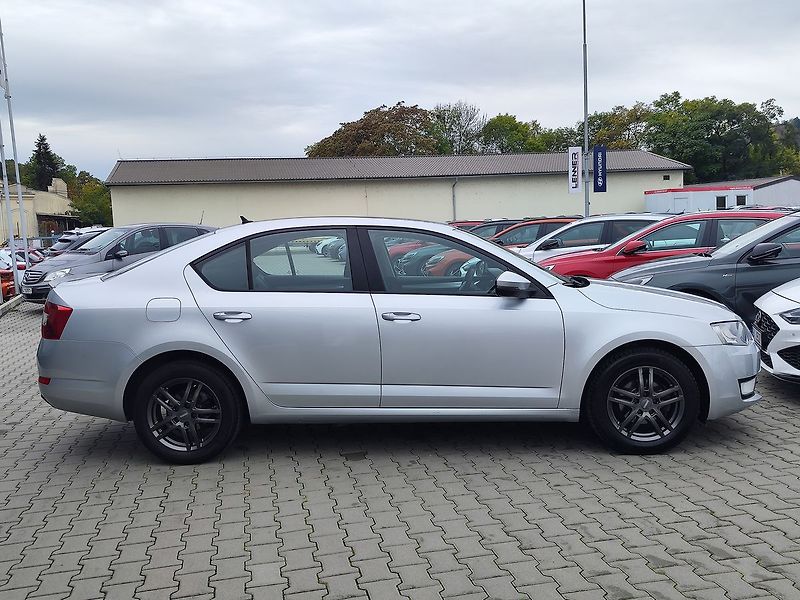 Škoda Octavia 1.6 TDI/81kW Style - fotka 4 z 28