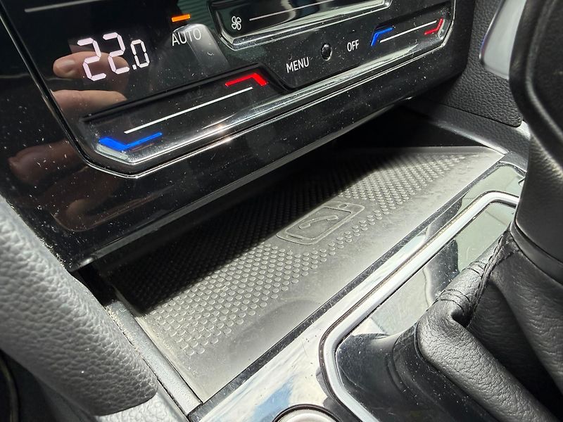 Volkswagen Passat 2.0 TDI 110kw DSG Variant - fotka 18 z 24
