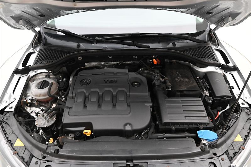 Škoda Octavia 1,6 TDI 77 kW DSG Ambition Zár - fotka 9 z 29
