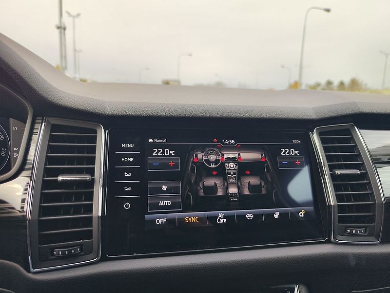 Škoda Kodiaq 2.0 TDI/140kW Style DSG 4x4 - fotka 25 z 36