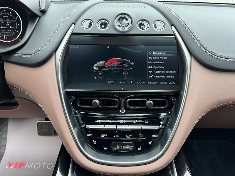 Aston Martin DBX V8-BLACK-R23-ZÁRUKA-12TKM - fotka 22 z 46