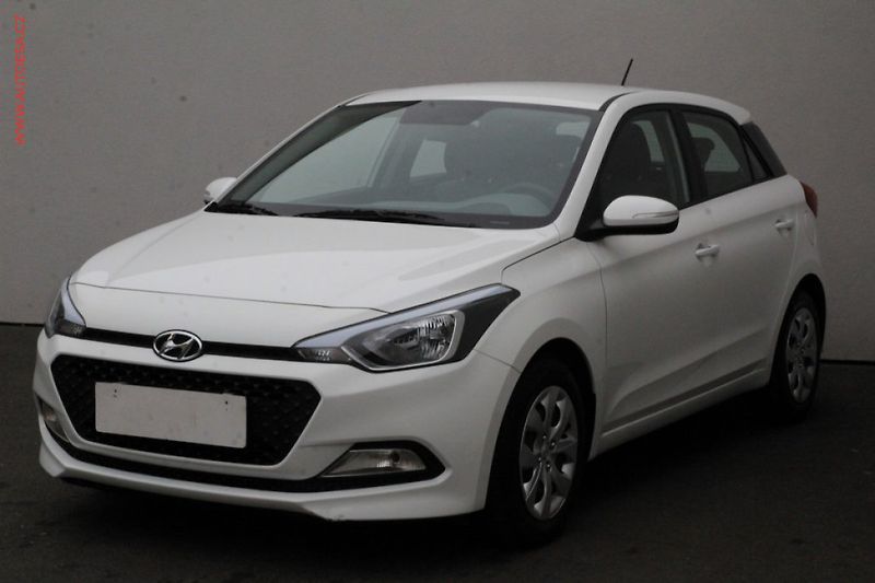 Hyundai i20 (2016) 1.0 TGDI, navi, +kola - fotka 3 z 3