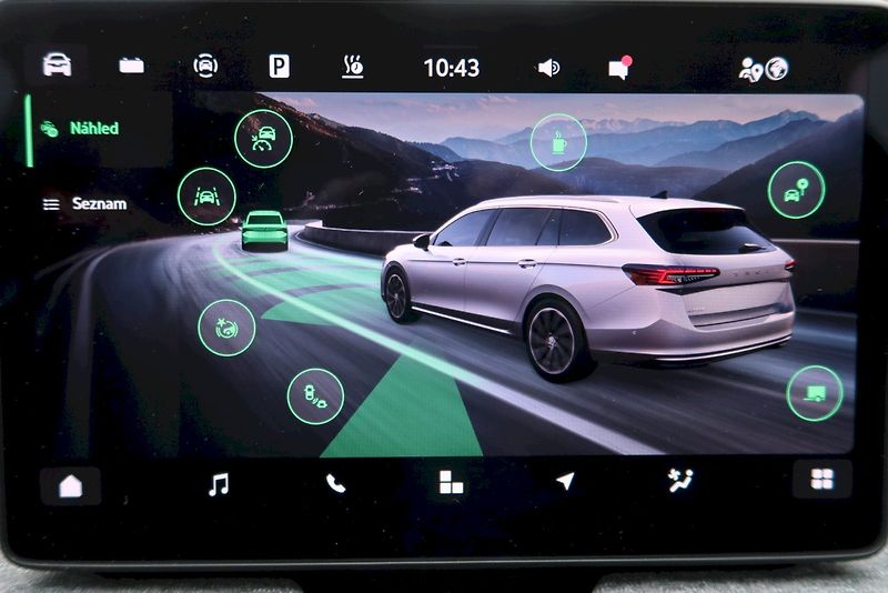 Škoda Superb (2024) Combi Selection 1,5 TSi / 150 - fotka 21 z 33