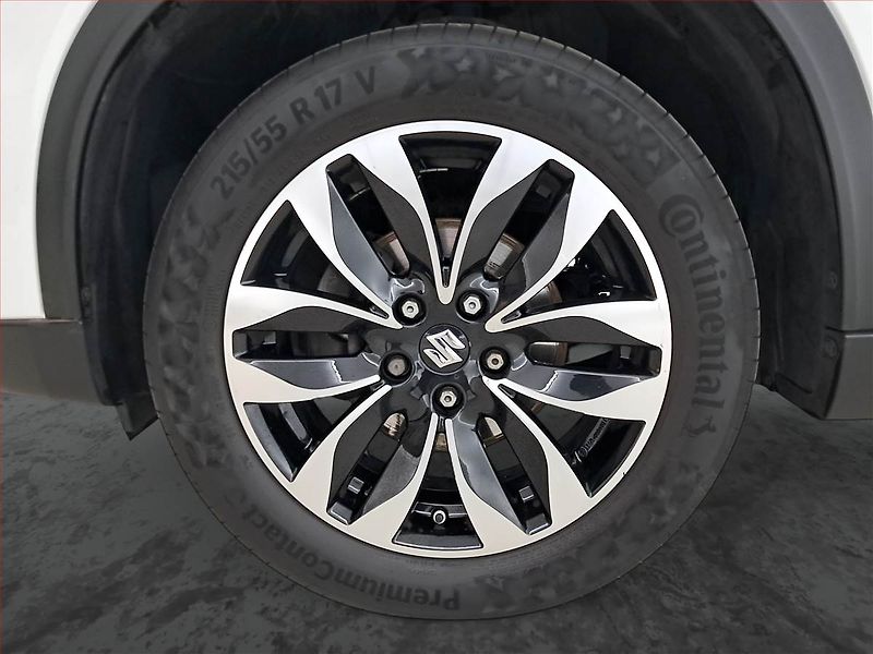 Suzuki Vitara (2015) 1.6 VVT, 4X4, ČR,1.maj - fotka 14 z 18