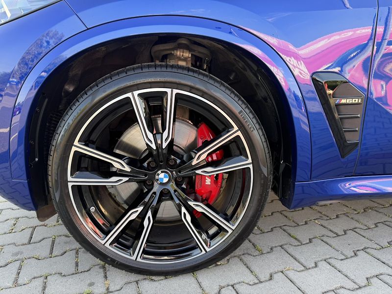 BMW X5 (2025) BMW X5 M60i xDrive - fotka 17 z 21