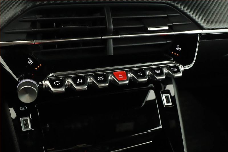 Peugeot 2008 (2023) Allure 1.2 PureTech, Automat - fotka 12 z 18