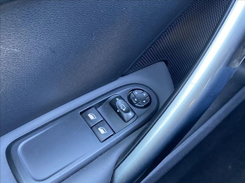Peugeot RCZ 2,0 HDi 163HP KLIMA ZÁRUKA - fotka 26 z 27