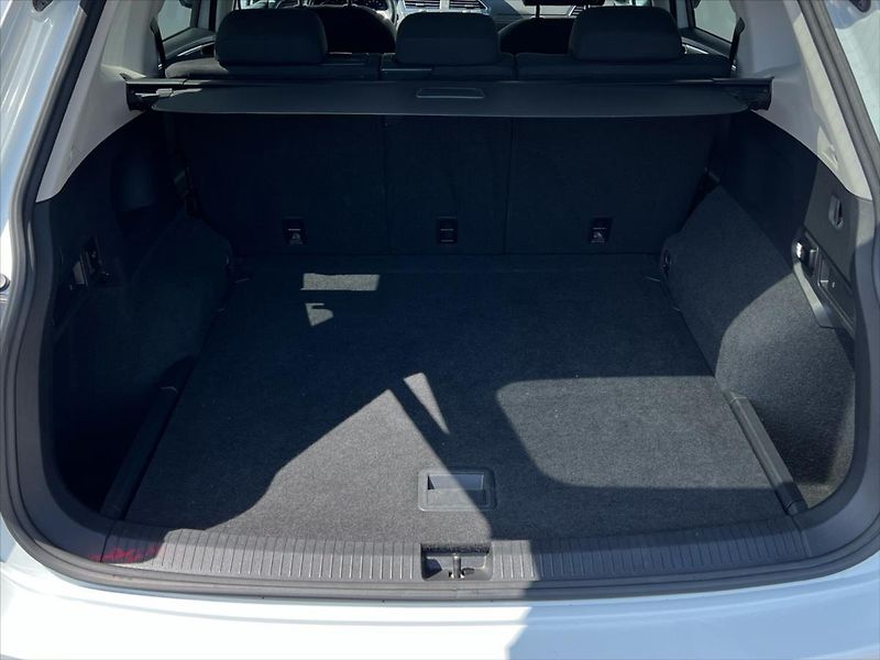 Volkswagen Tiguan Allspace 1,5 TSi 110kW LIFE - fotka 14 z 26