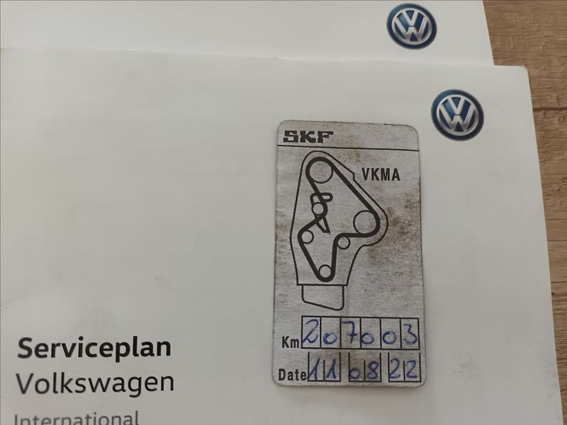 Volkswagen Golf 1,6 TDI,81KW,4X4,NAVI,SERVISKA - fotka 48 z 49