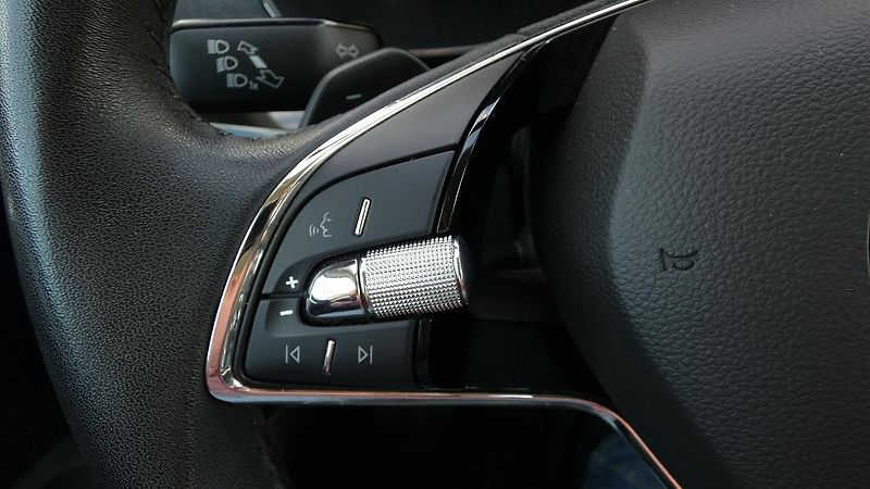Škoda Octavia Combi 2,0 TDI Style DSG 110 kW - fotka 12 z 25