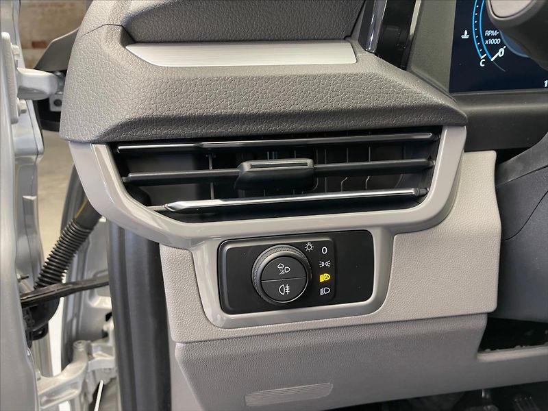 Volkswagen Caravelle Nový T7 2,0 TDI 6G DR - fotka 8 z 28