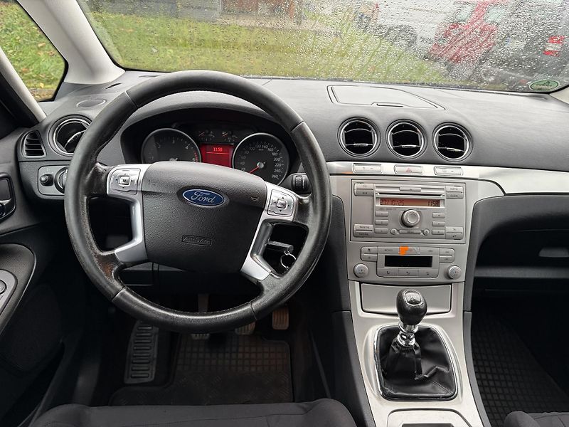 Ford S-MAX - fotka 13 z 20